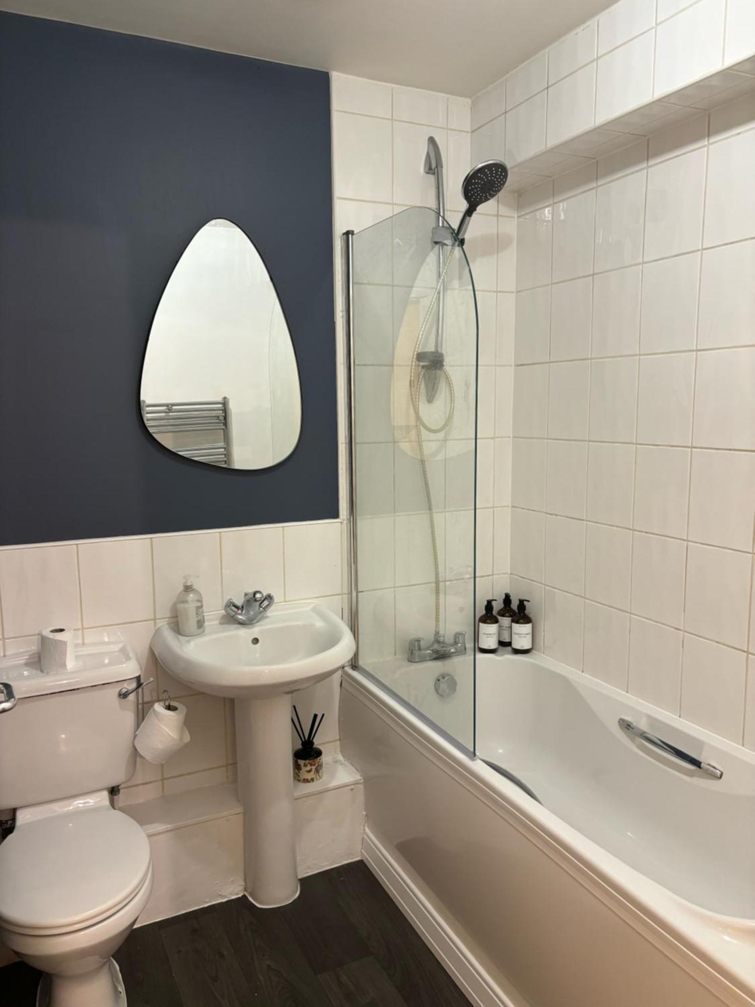 Modern 2 Bdr Flat In Nottingham City Centre With Free Parking Exterior photo