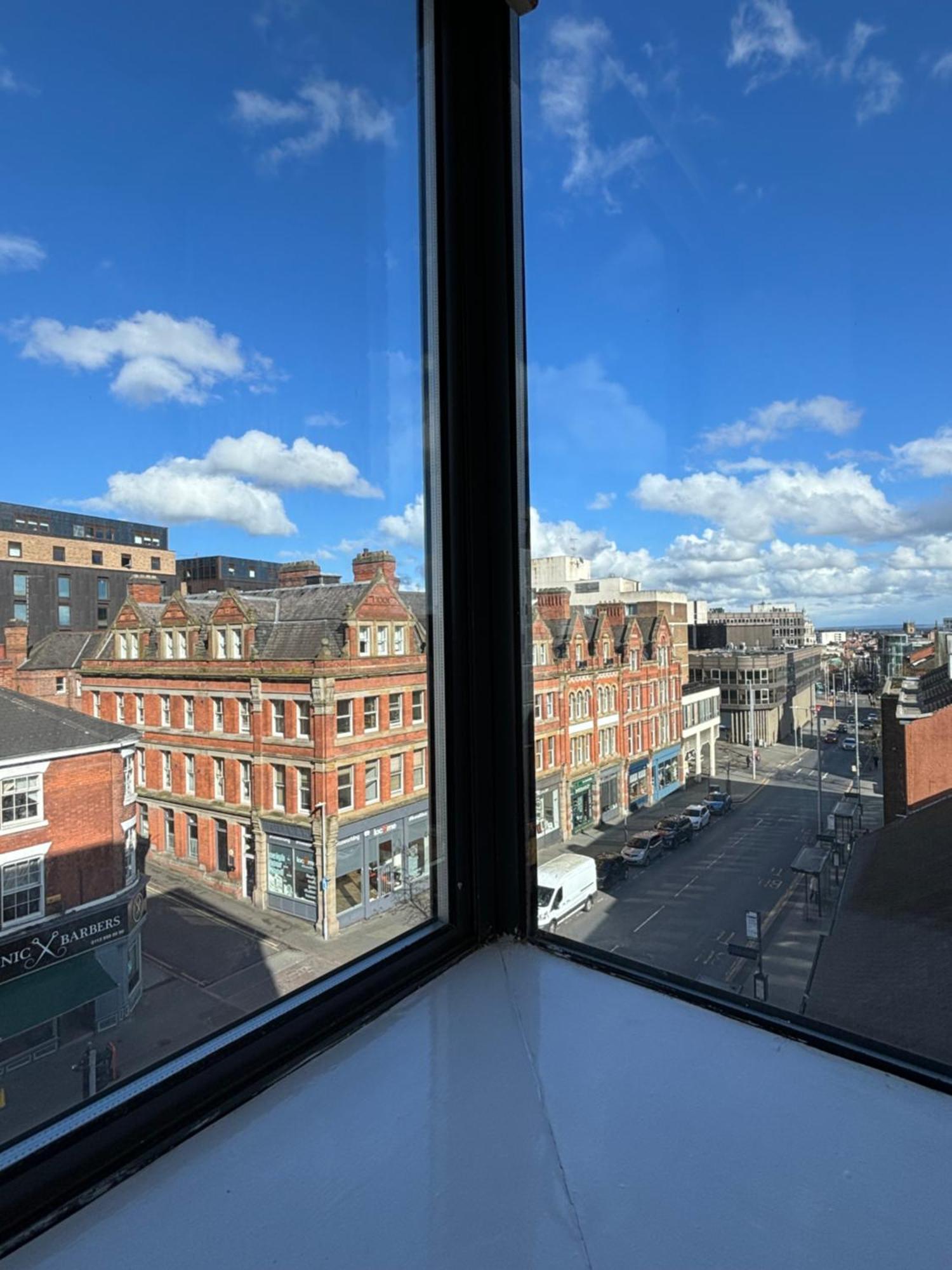 Modern 2 Bdr Flat In Nottingham City Centre With Free Parking Exterior photo